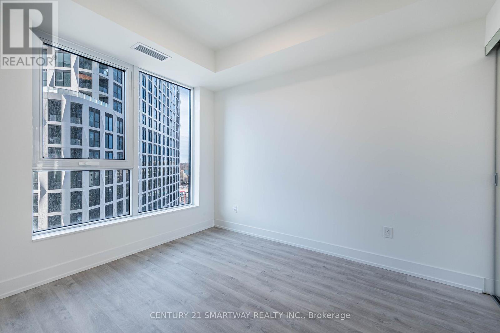 1111 - 60 Central Park Roadway, Toronto, Ontario  M9A 0E6 - Photo 18 - W12644124