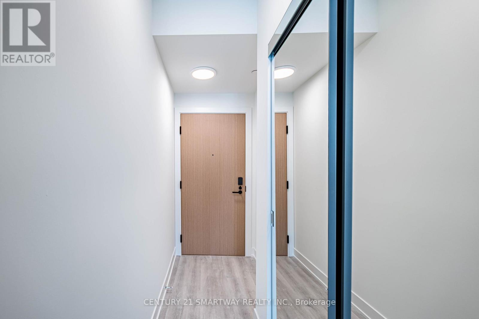 1111 - 60 Central Park Roadway, Toronto, Ontario  M9A 0E6 - Photo 9 - W12644124