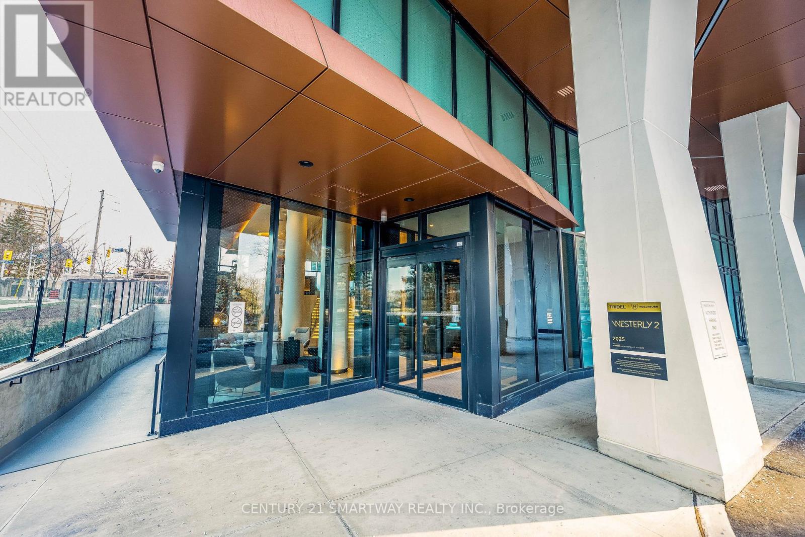 510 - 60 Central Park Roadway, Toronto (Islington-City Centre West), Ontario  M9A 0E6 - Photo 4 - W12647958