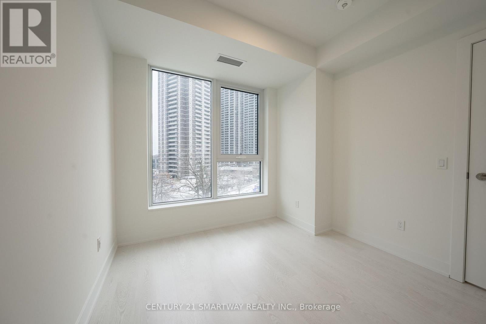 605 - 60 Central Park Roadway, Toronto, Ontario  M9A 0E6 - Photo 19 - W12661432