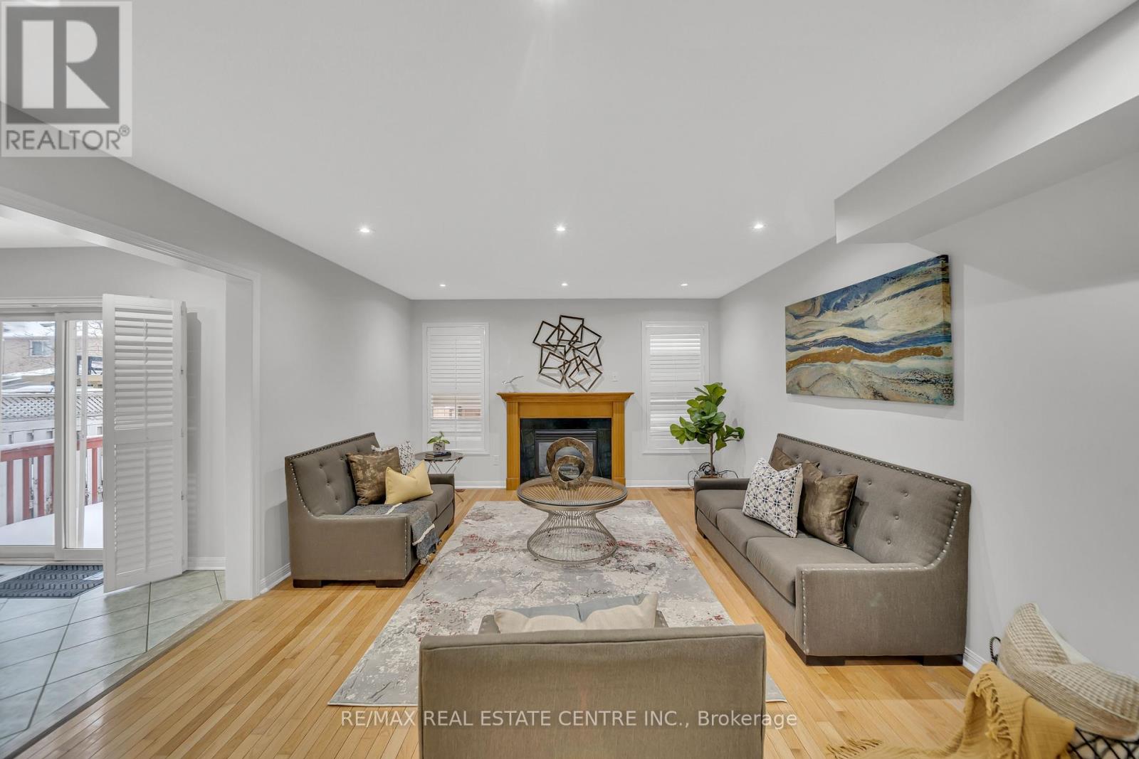 129 Cadillac Crescent, Brampton, Ontario  L7A 3B3 - Photo 10 - W12692874