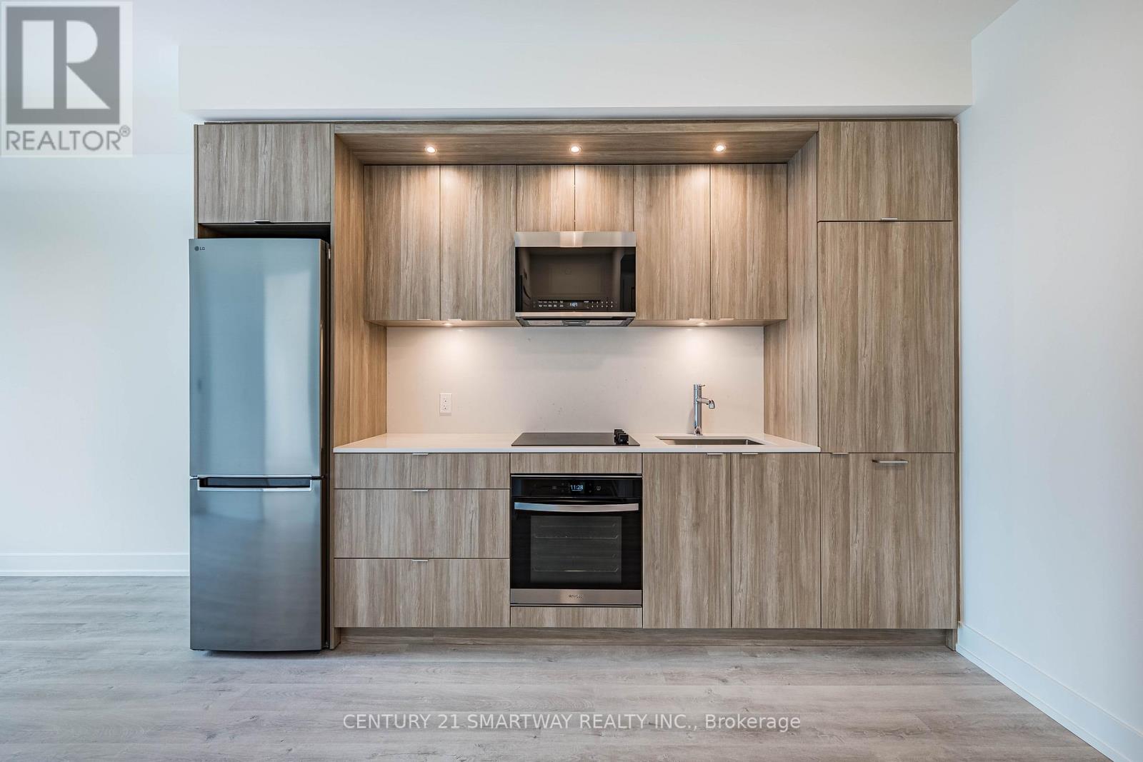 1105 - 60 Central Park Roadway, Toronto, Ontario  M9A 0E6 - Photo 16 - W12646278