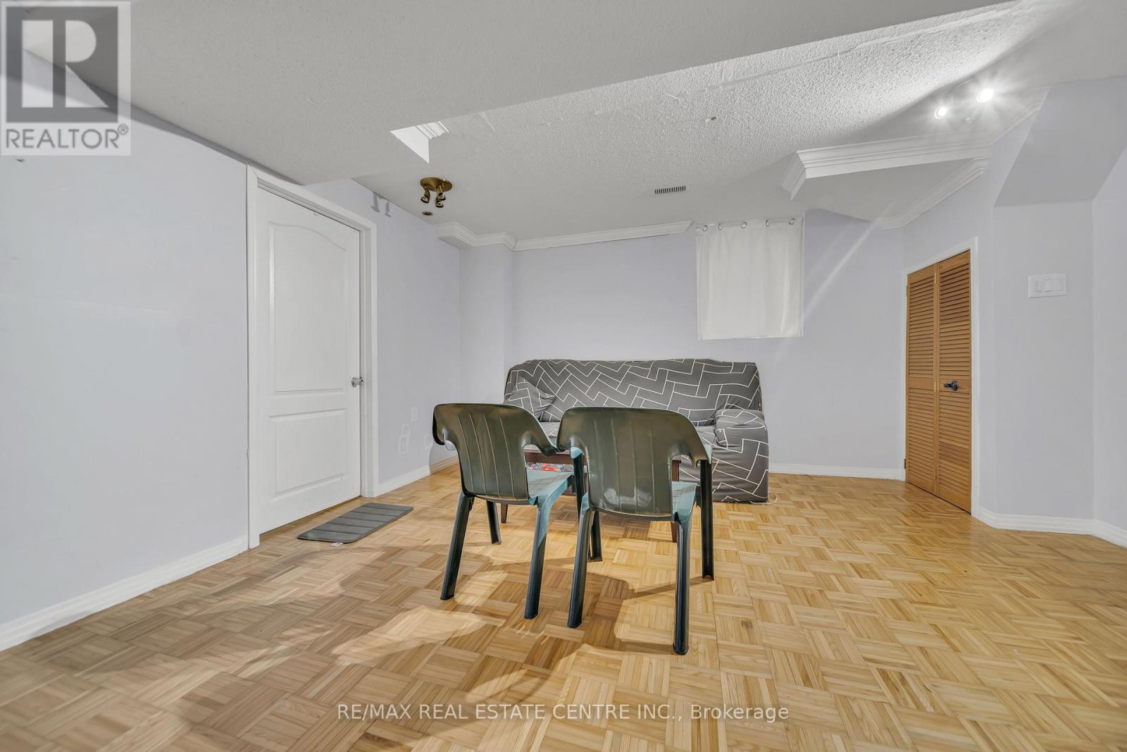 129 Cadillac Crescent, Brampton, Ontario  L7A 3B3 - Photo 37 - W12692874