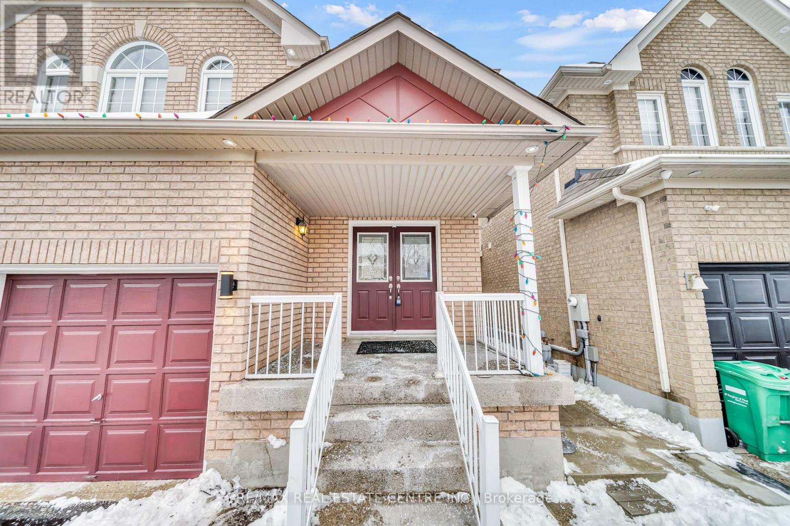 129 Cadillac Crescent, Brampton, Ontario  L7A 3B3 - Photo 4 - W12692874