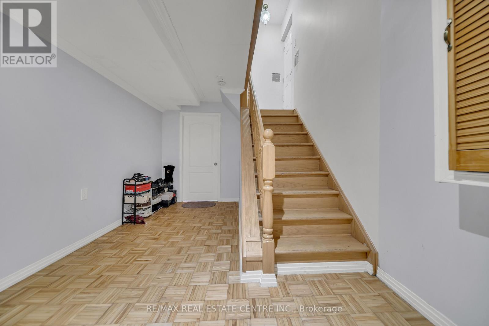 129 Cadillac Crescent, Brampton, Ontario  L7A 3B3 - Photo 43 - W12692874