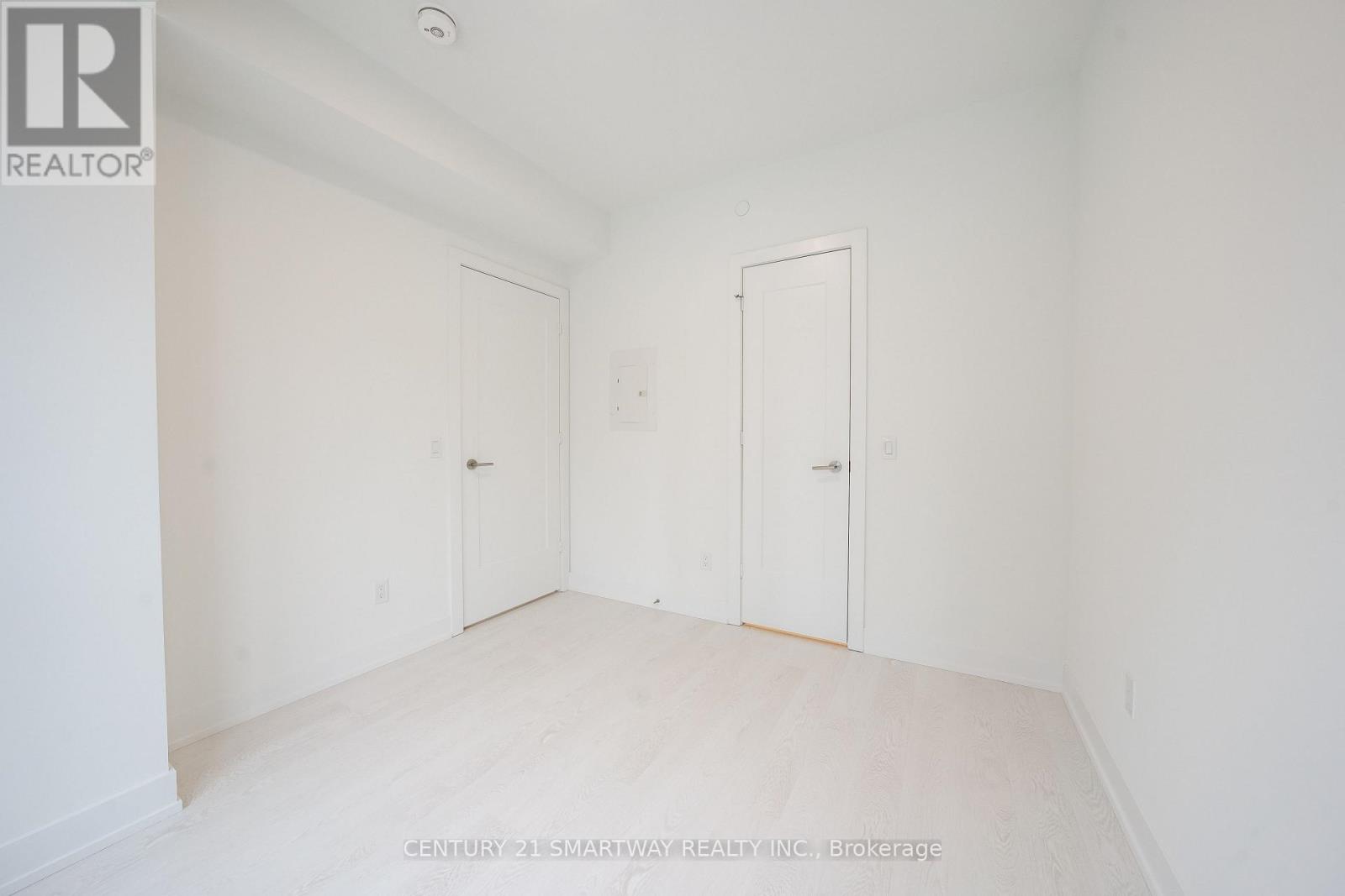 605 - 60 Central Park Roadway, Toronto, Ontario  M9A 0E6 - Photo 20 - W12661432