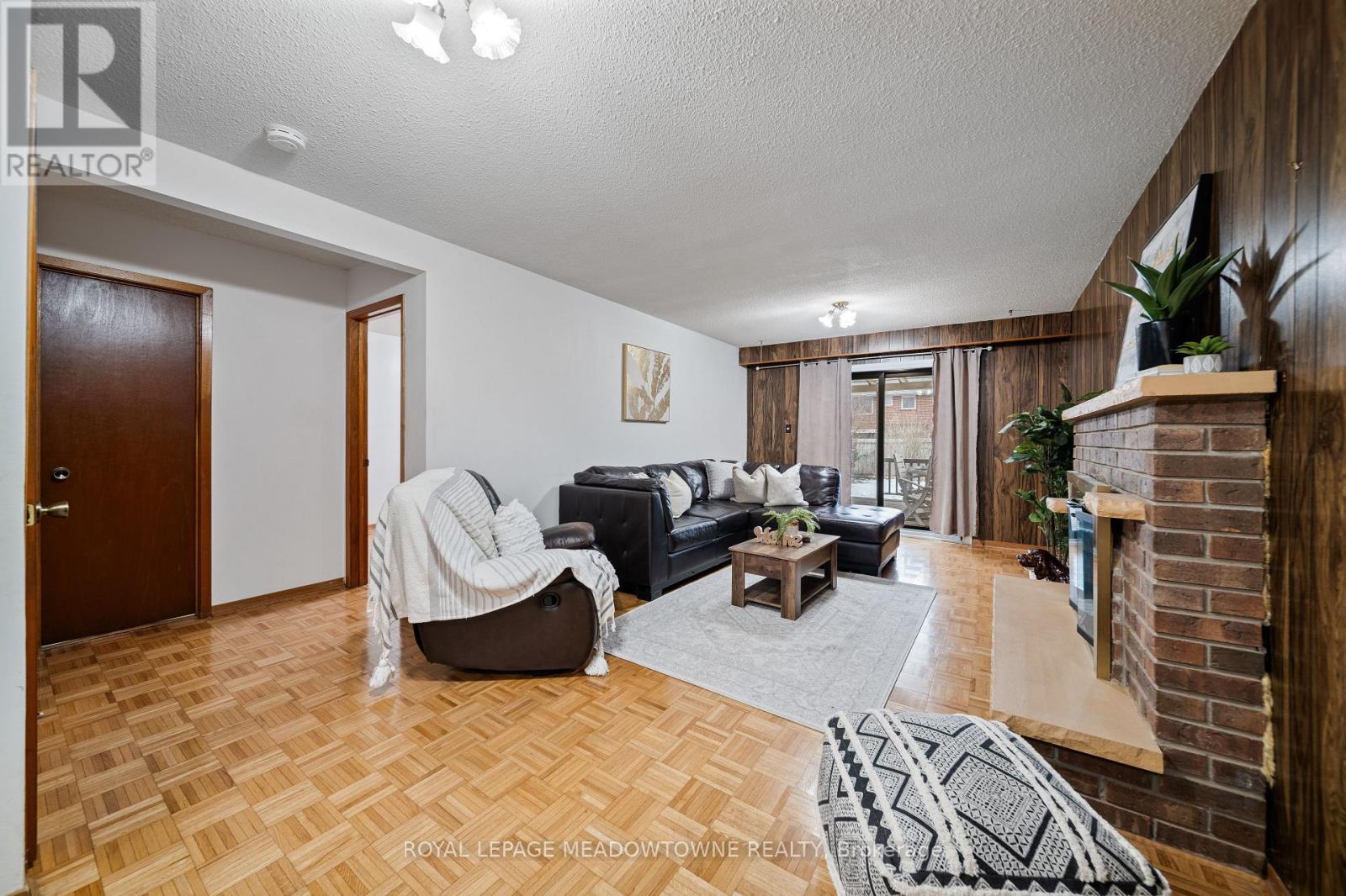 2436 Cashmere Avenue, Mississauga, Ontario  L5B 2M6 - Photo 17 - W12695298