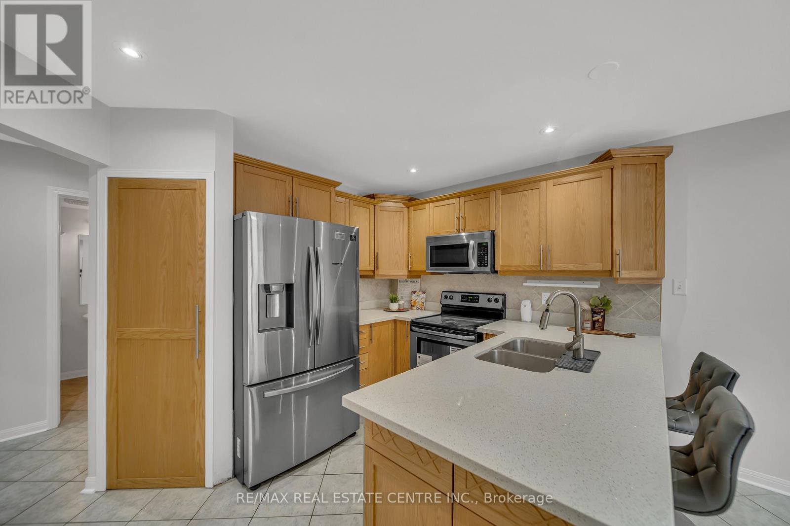 129 Cadillac Crescent, Brampton, Ontario  L7A 3B3 - Photo 15 - W12692874