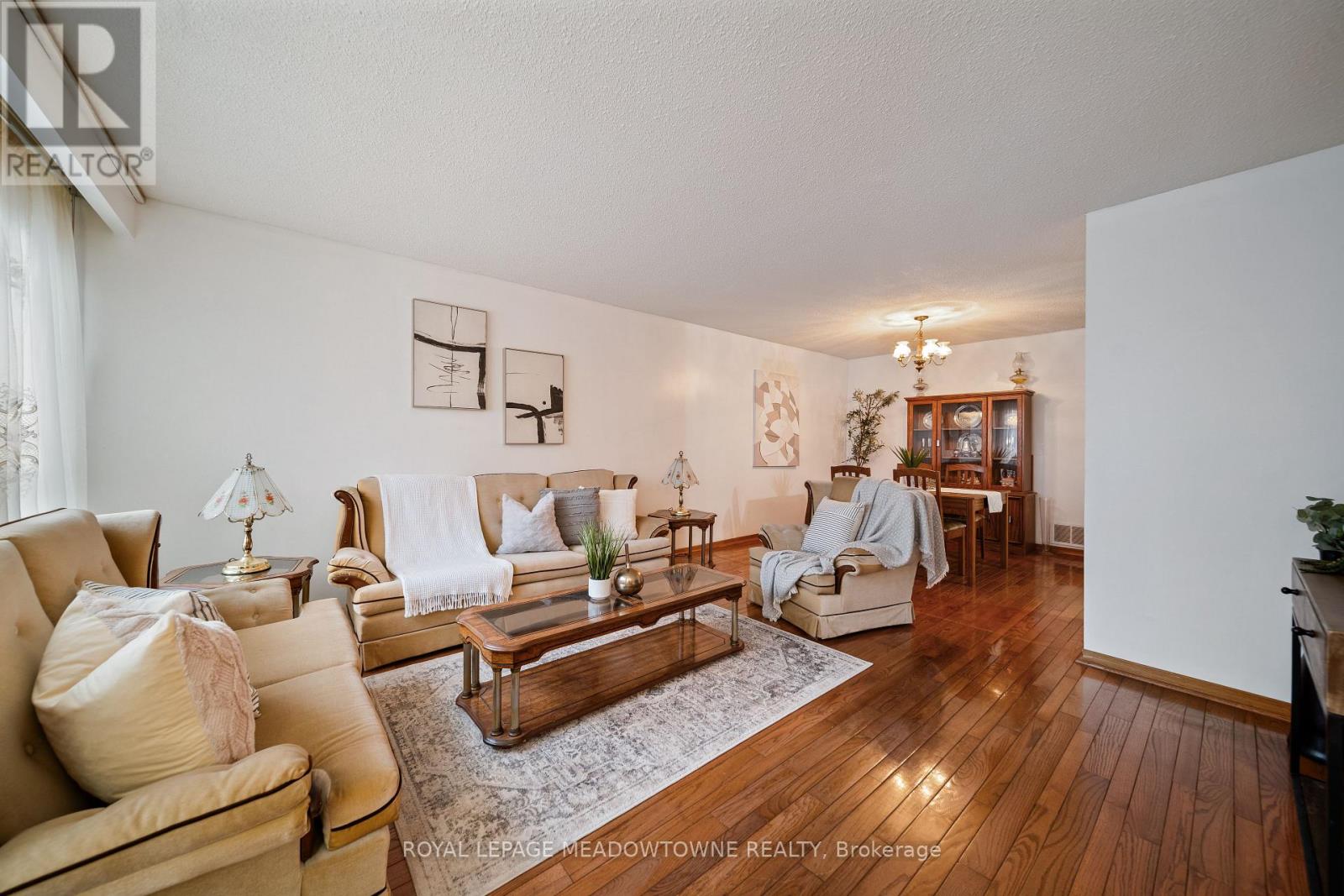 2436 Cashmere Avenue, Mississauga, Ontario  L5B 2M6 - Photo 4 - W12695298