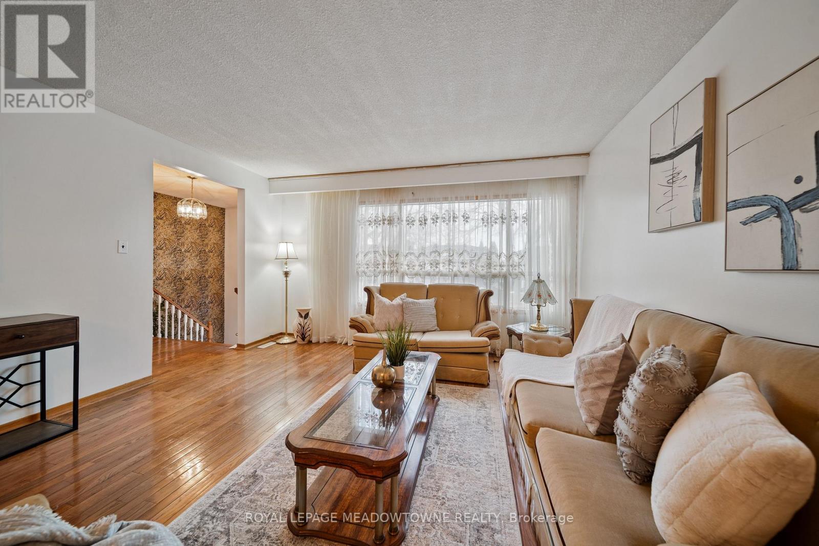 2436 Cashmere Avenue, Mississauga, Ontario  L5B 2M6 - Photo 9 - W12695298