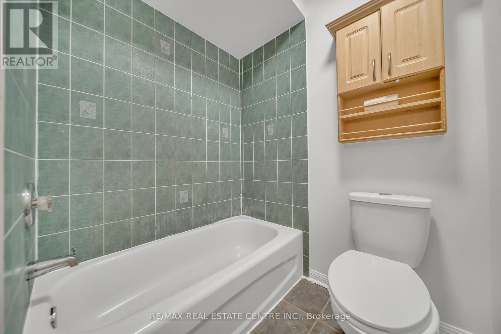 129 Cadillac Crescent, Brampton, Ontario  L7A 3B3 - Photo 35 - W12692874