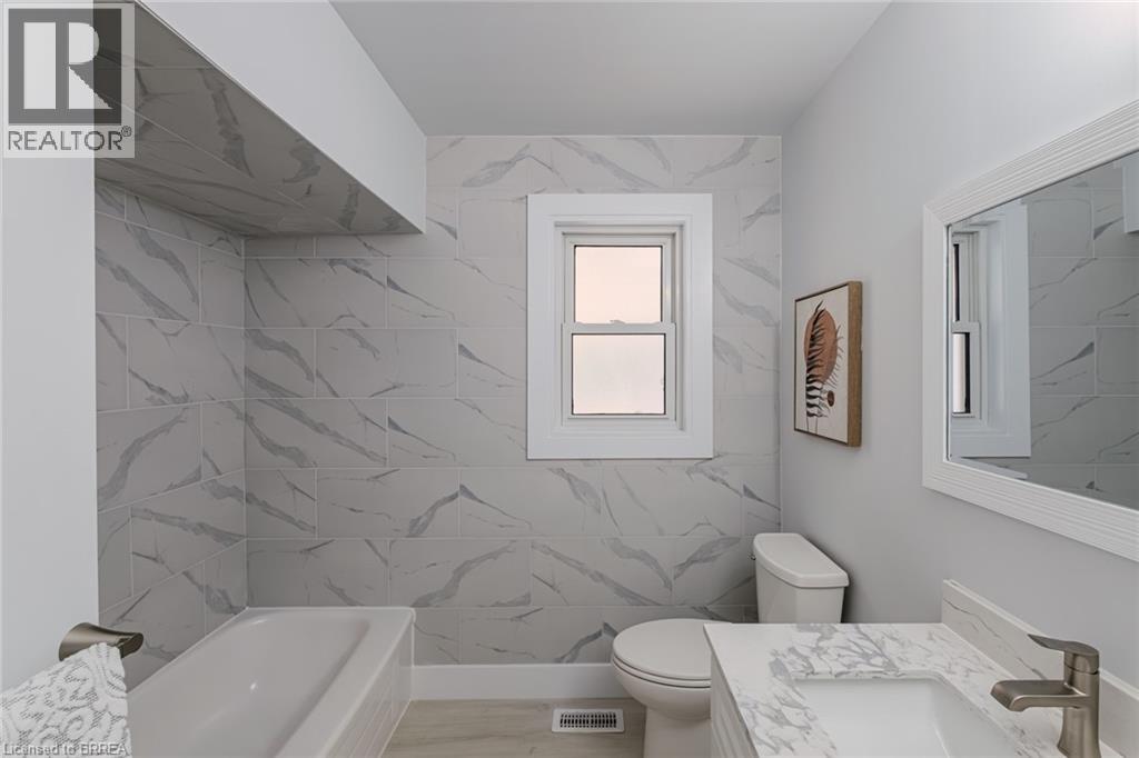 106 Wood Street, Brantford, Ontario  N3R 2L3 - Photo 14 - 40797917