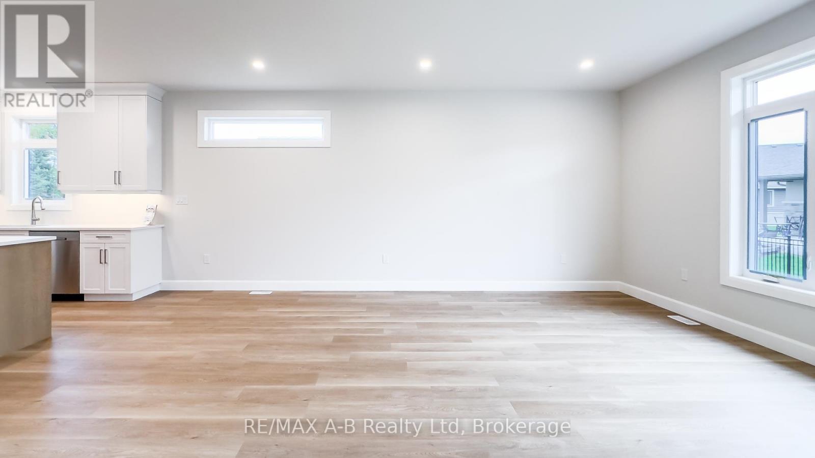 21 Nelson Street, West Perth, Ontario  N0K 1N0 - Photo 20 - X12419298