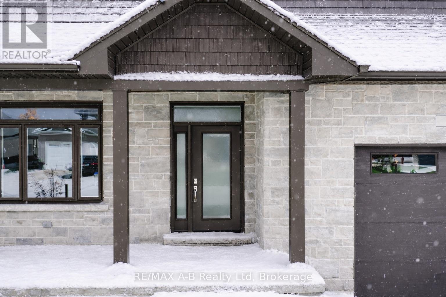 21 Nelson Street, West Perth, Ontario  N0K 1N0 - Photo 3 - X12419298