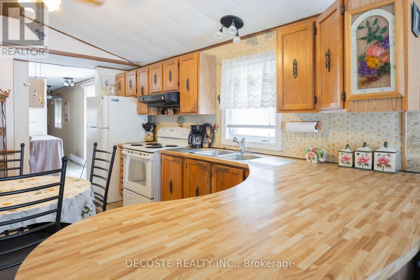 3857 Bobby Street, North Glengarry, Ontario  K0C 1A0 - Photo 7 - X12696254