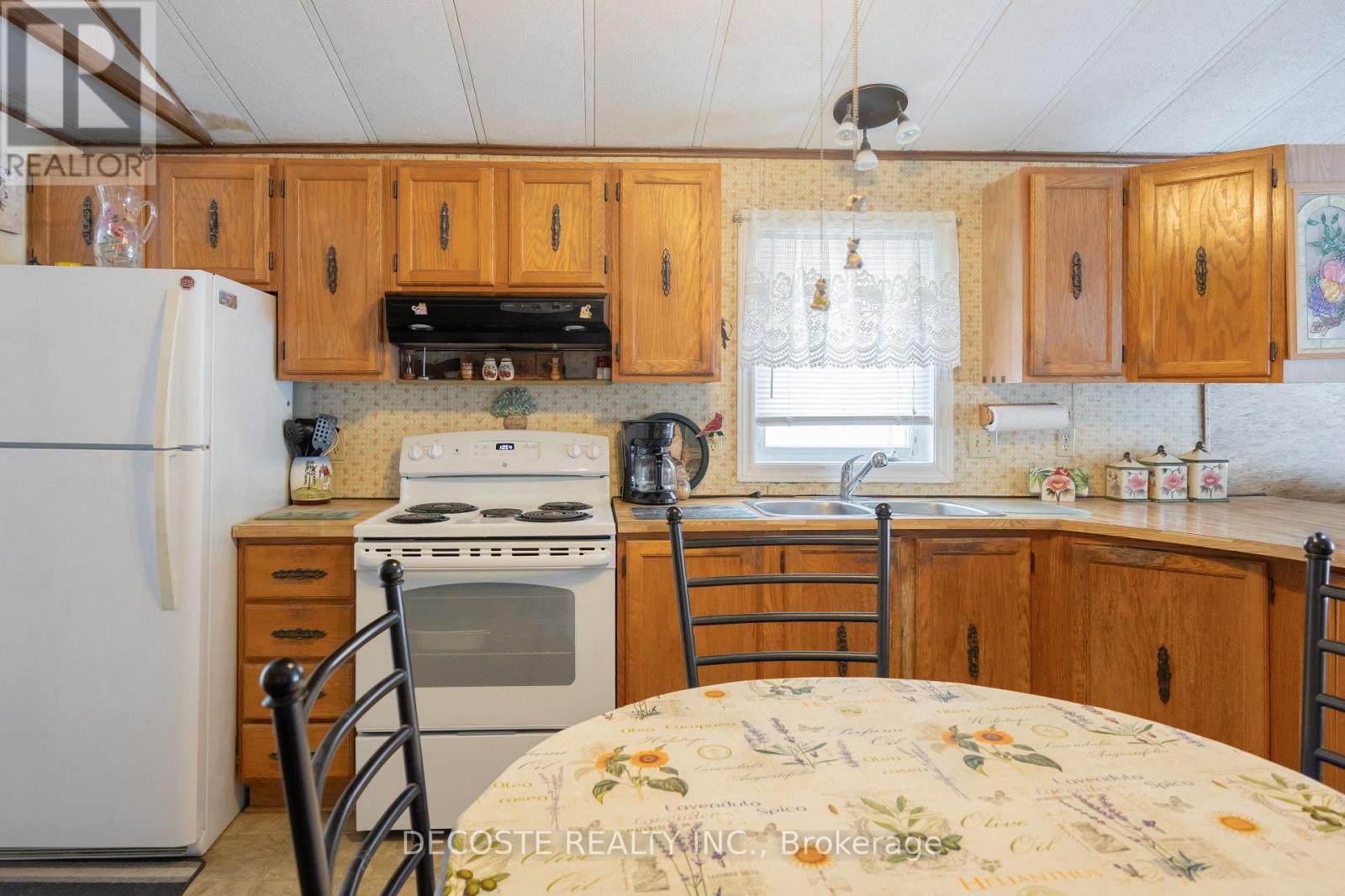 3857 Bobby Street, North Glengarry, Ontario  K0C 1A0 - Photo 8 - X12696254