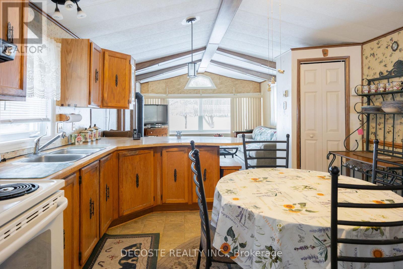 3857 Bobby Street, North Glengarry, Ontario  K0C 1A0 - Photo 9 - X12696254