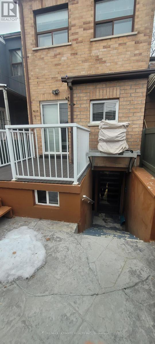 120 Rosethorn Avenue W, Toronto, Ontario  M6N 3L1 - Photo 6 - W12696070