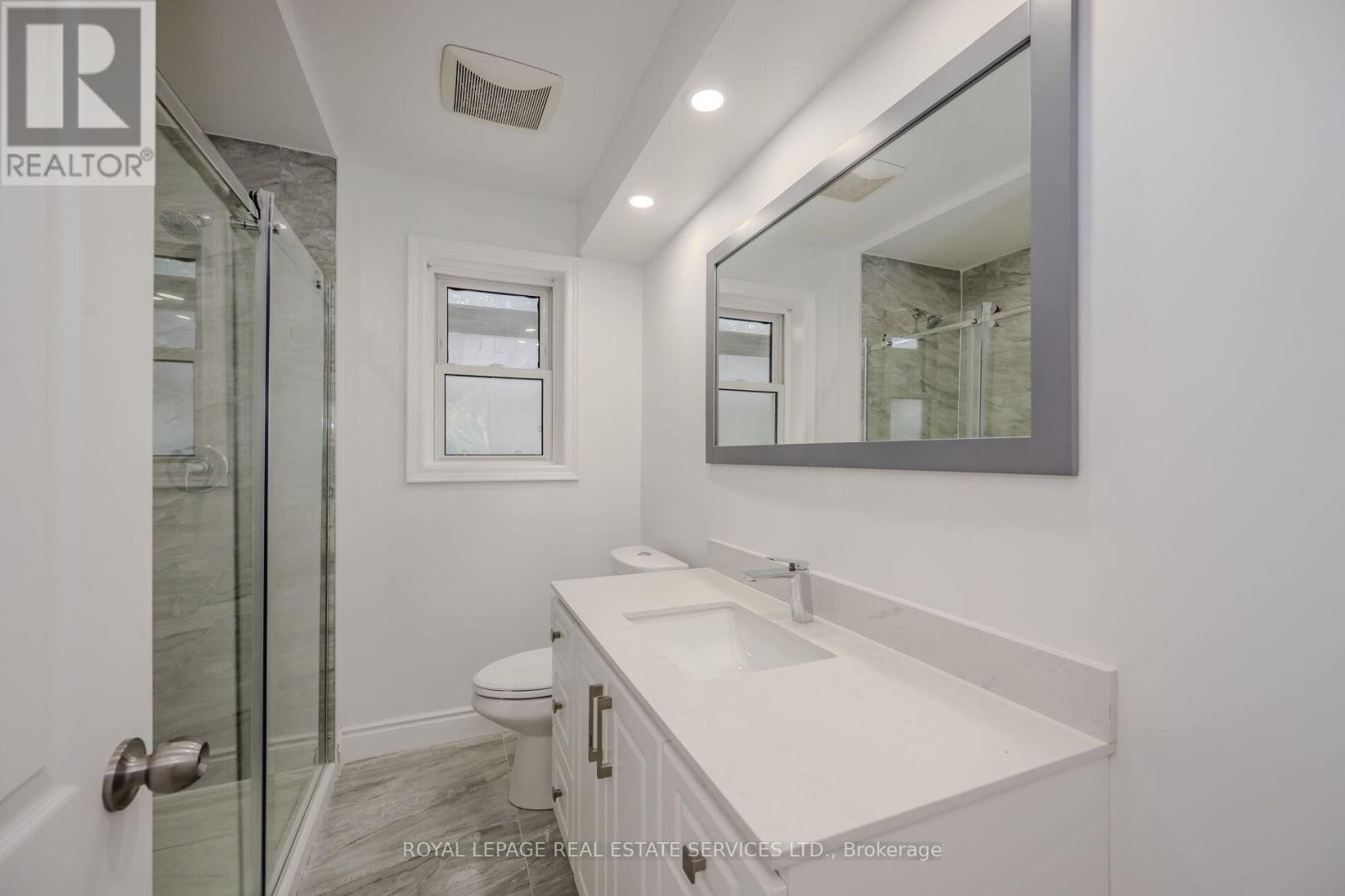 A - 575 Third Line, Oakville, Ontario  L6L 4A8 - Photo 21 - W12696078