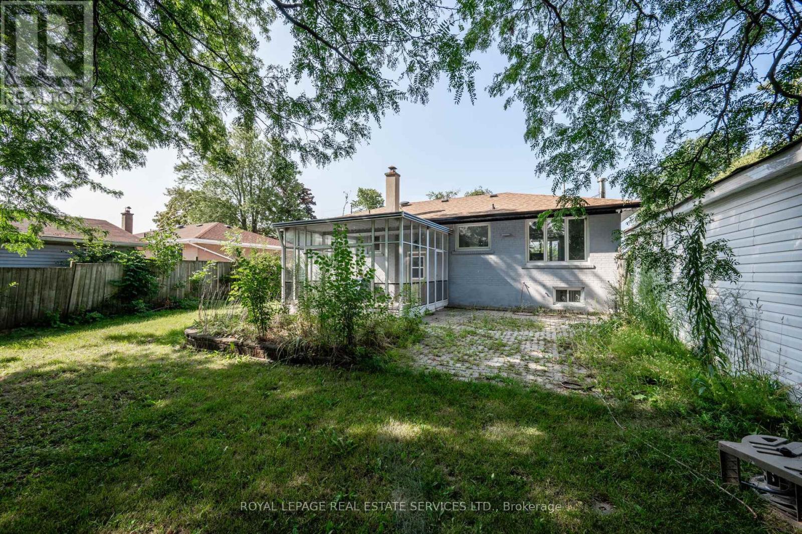 A - 575 Third Line, Oakville, Ontario  L6L 4A8 - Photo 25 - W12696078
