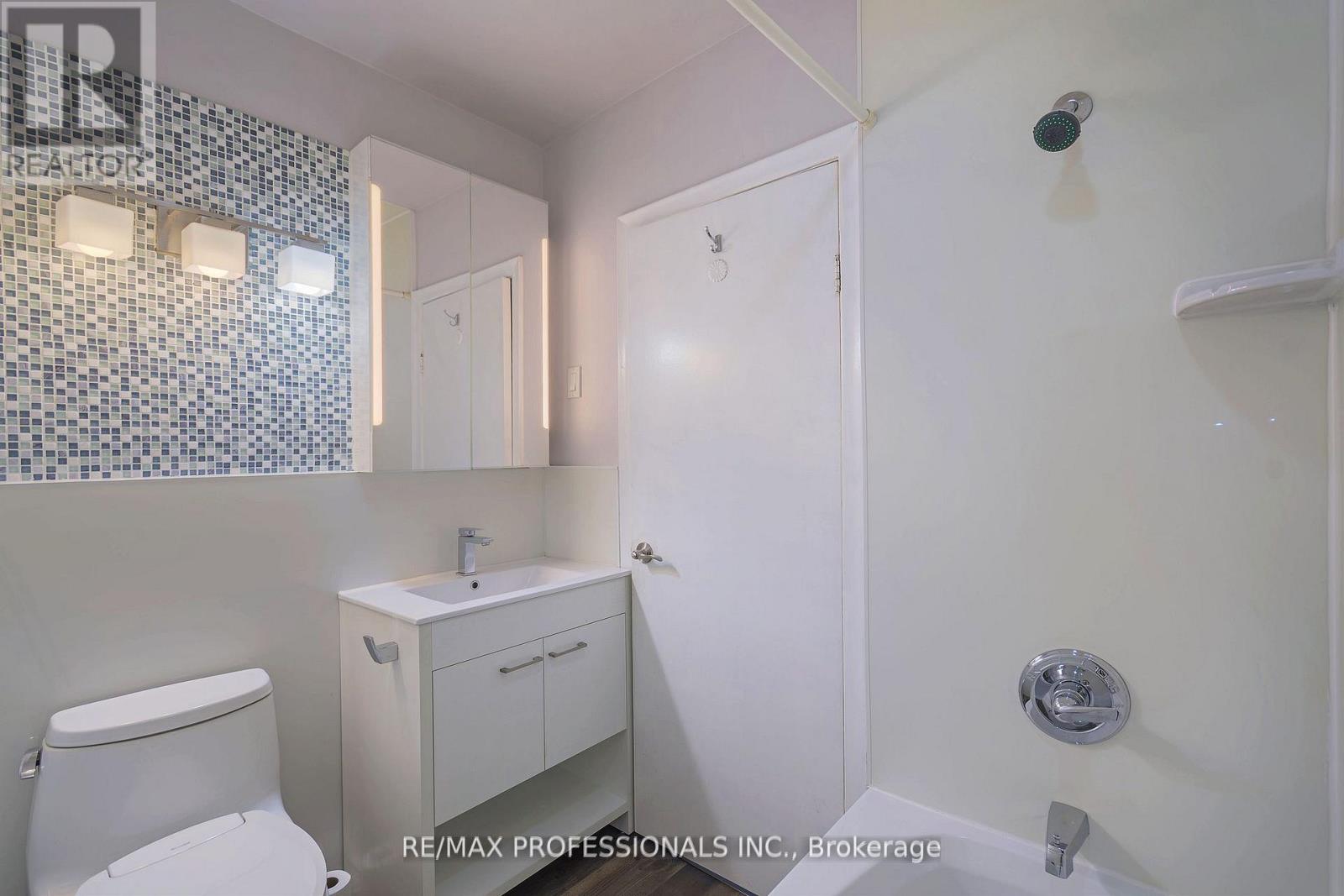 3 Eriksdale Road, Toronto, Ontario  M9C 2B5 - Photo 26 - W12696080