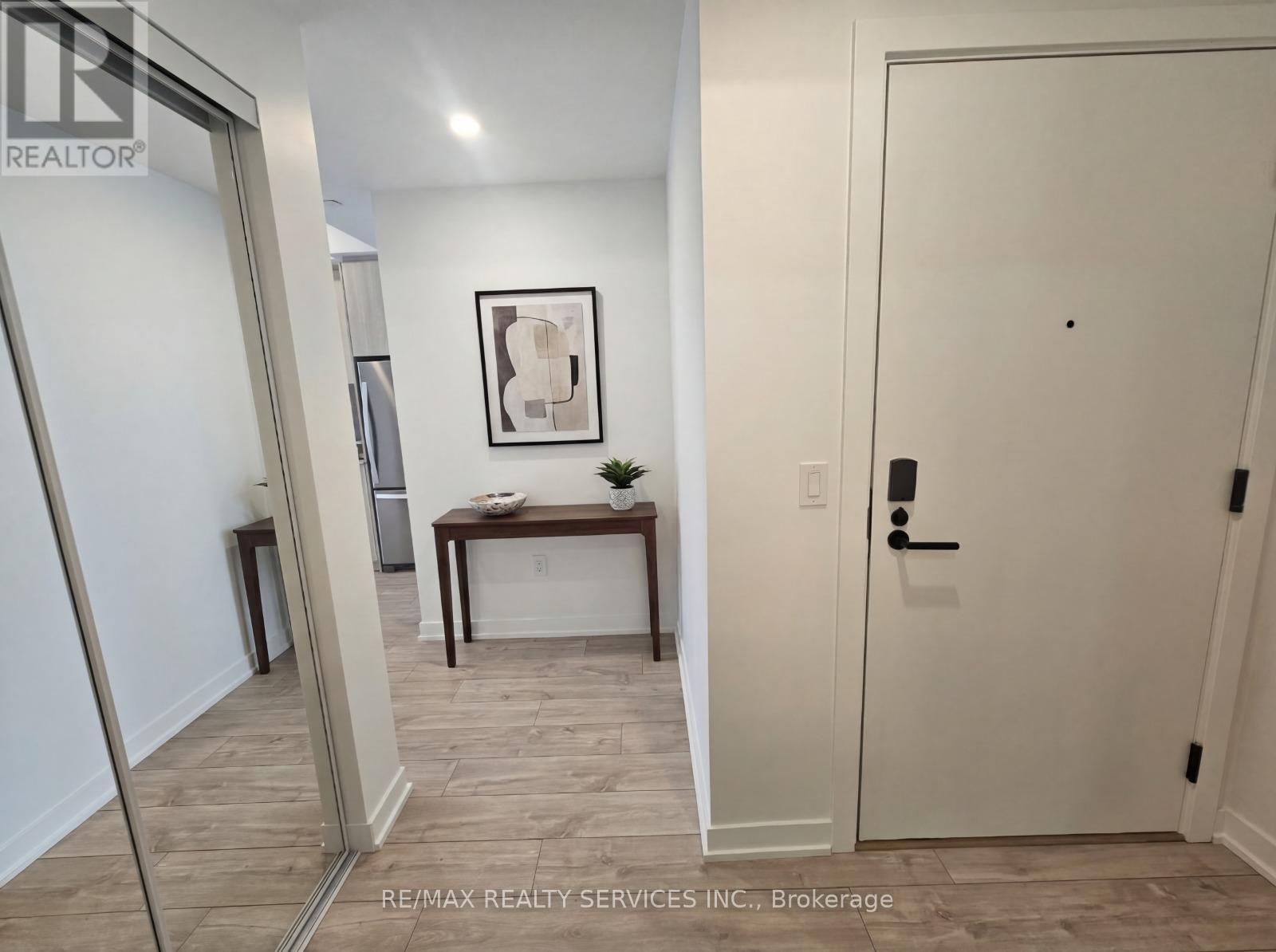 510 - 750 Whitlock Avenue, Milton, Ontario  L9E 2B9 - Photo 6 - W12696088