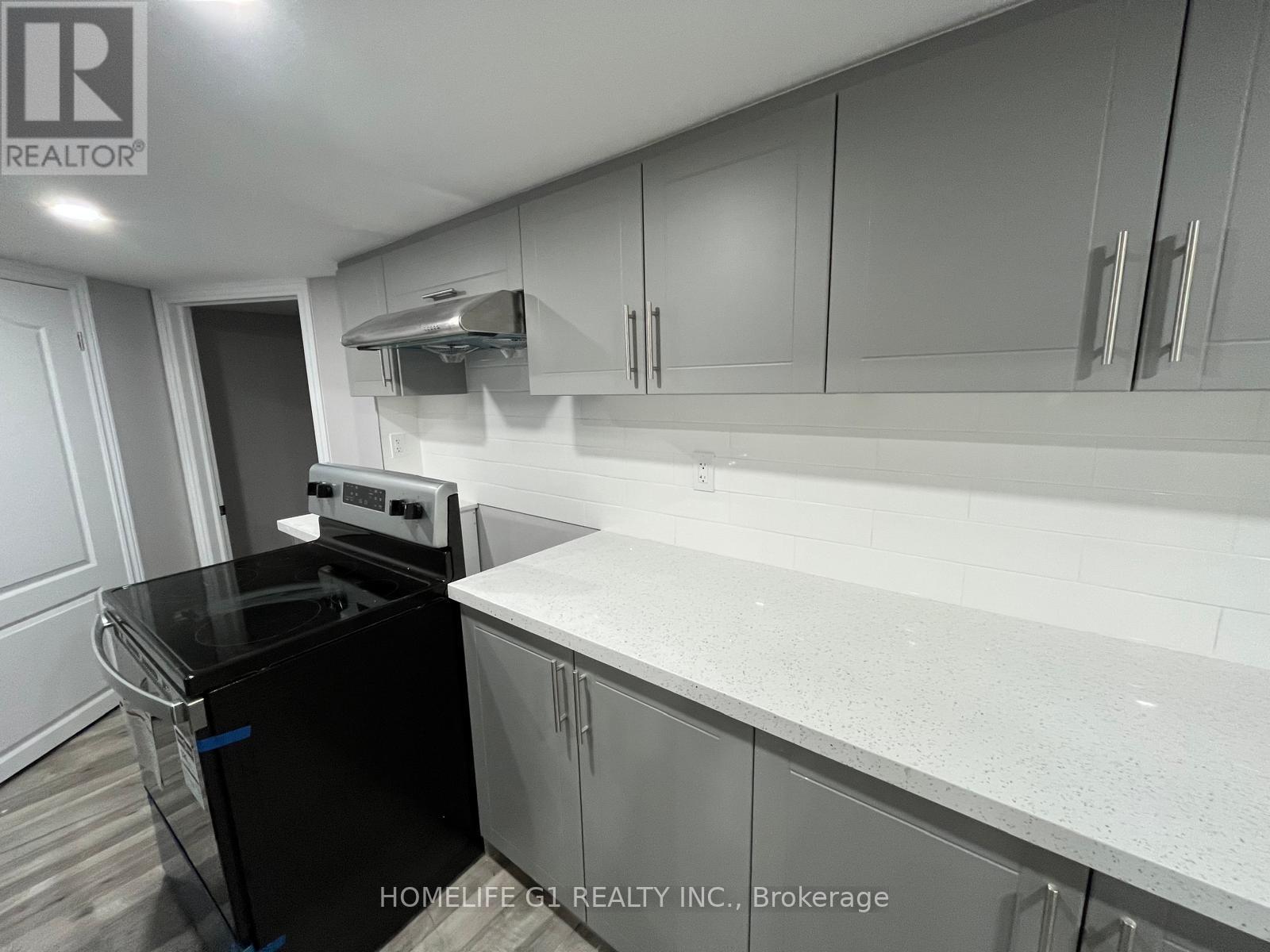 544 Remembrance Road Bsmt, Brampton, Ontario  L7A 5C8 - Photo 3 - W12696128