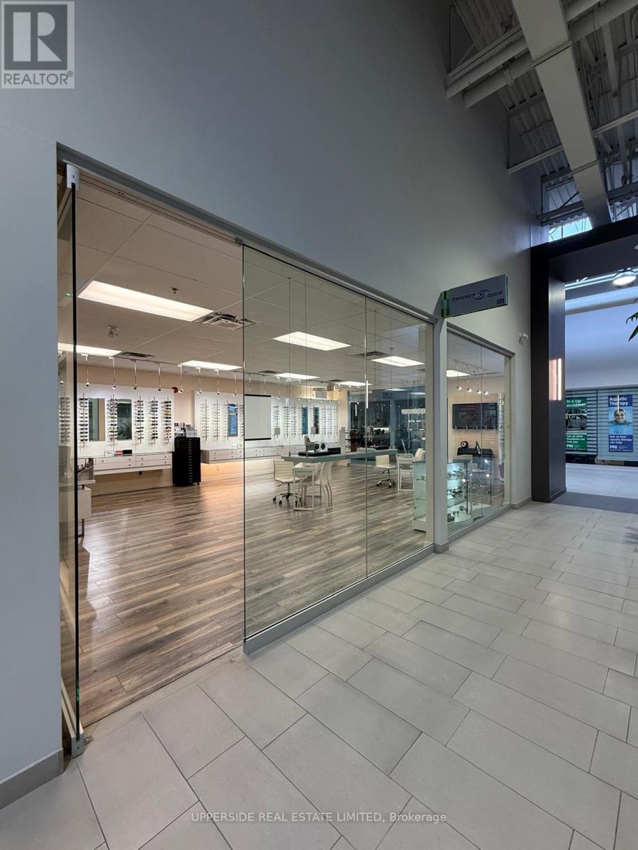 B6 - 2 Champagne Drive, Toronto, Ontario  M3J 0K2 - Photo 11 - W12696134