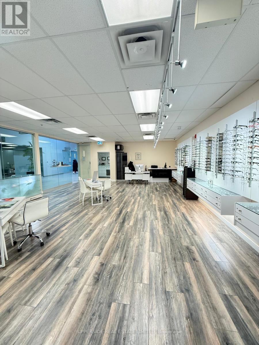 B6 - 2 Champagne Drive, Toronto, Ontario  M3J 0K2 - Photo 5 - W12696134