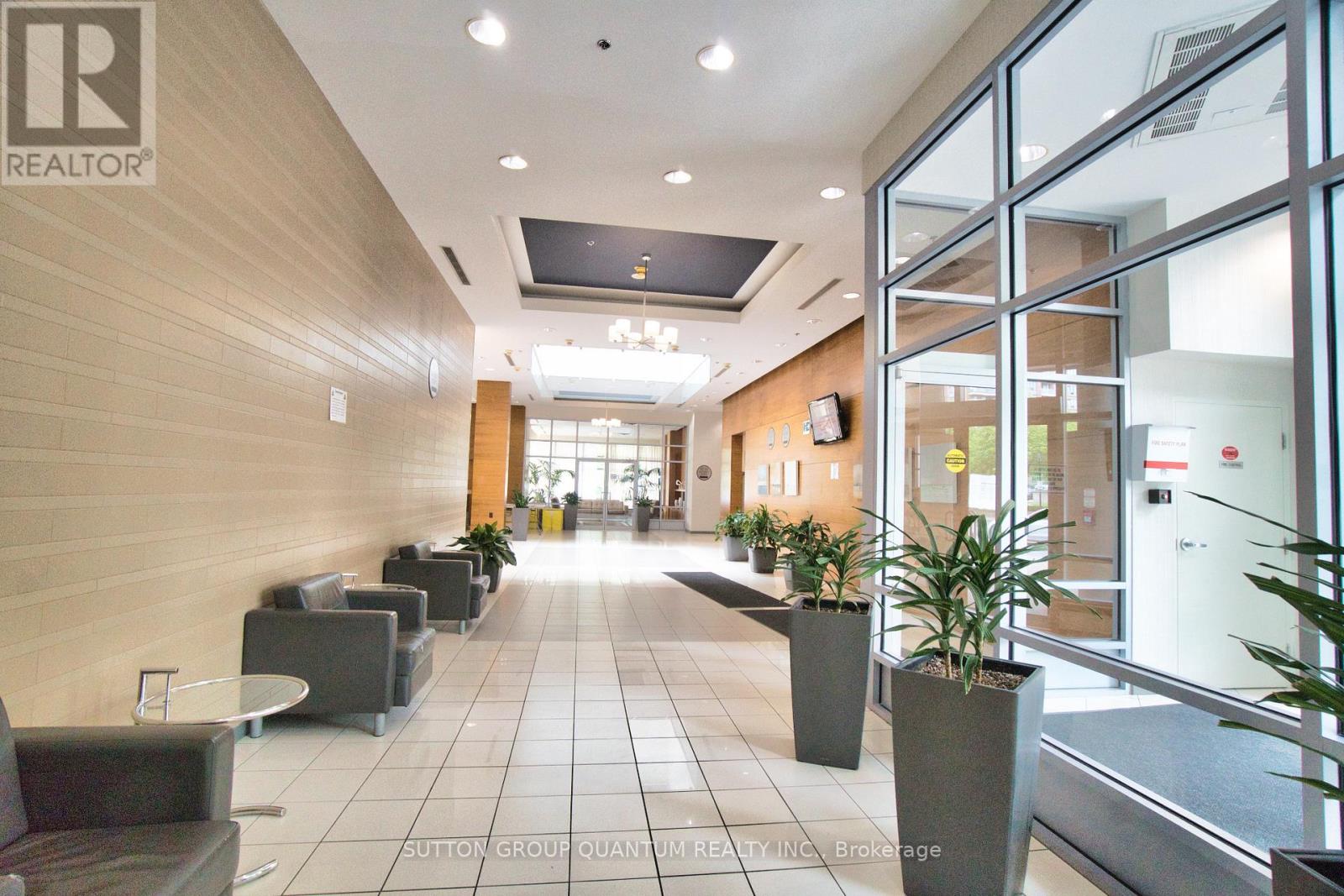 2705 - 1 Elm Drive W, Mississauga, Ontario  L5B 4M1 - Photo 24 - W12696160