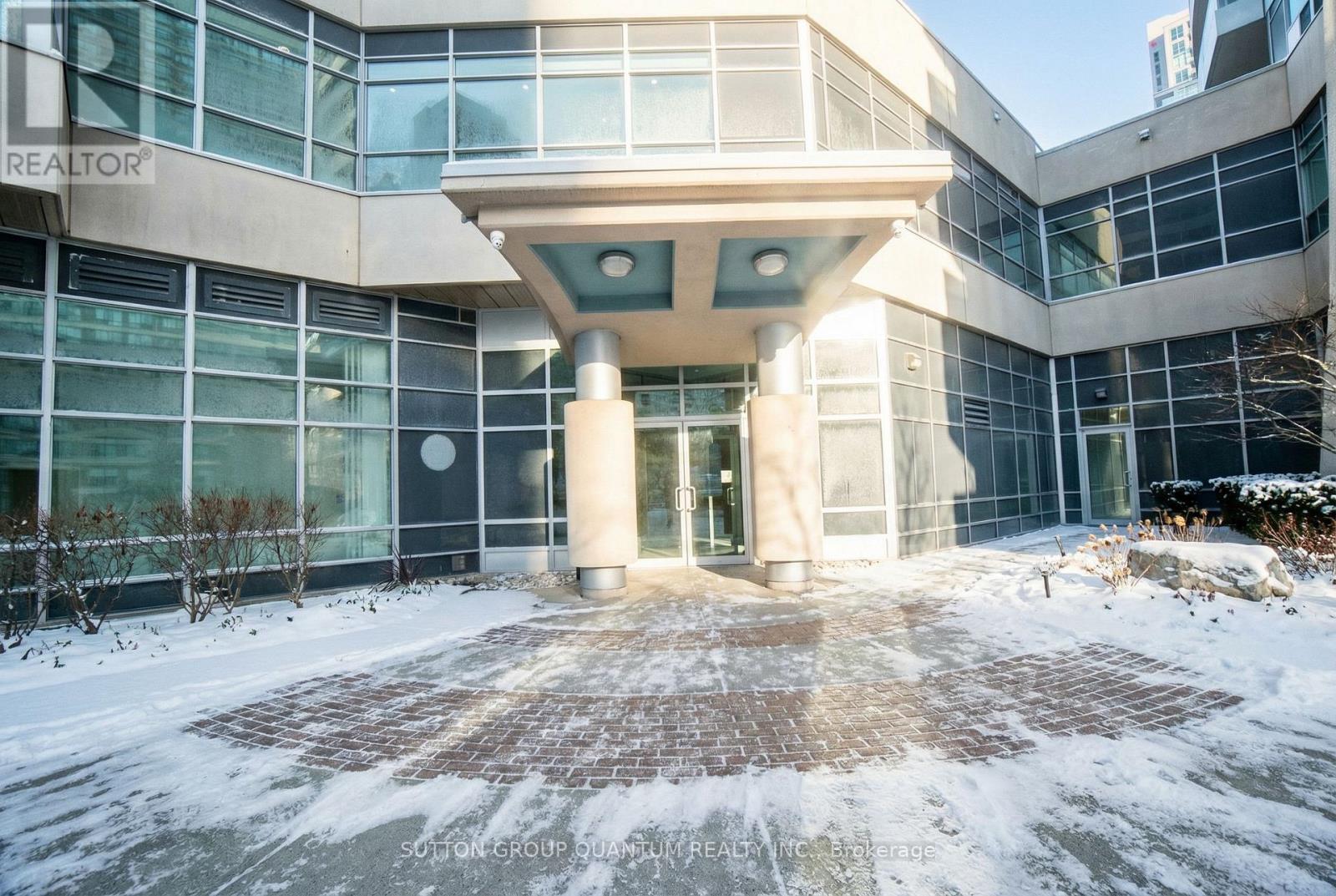 2705 - 1 Elm Drive W, Mississauga, Ontario  L5B 4M1 - Photo 5 - W12696160