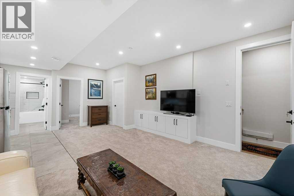 1919 21 Avenue Nw, Calgary, Alberta  T2M 1M7 - Photo 31 - A2277120