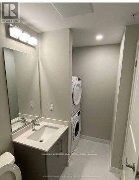 1605 - 15 Queen Street S, Hamilton, Ontario  L8P 3R6 - Photo 4 - X12696126