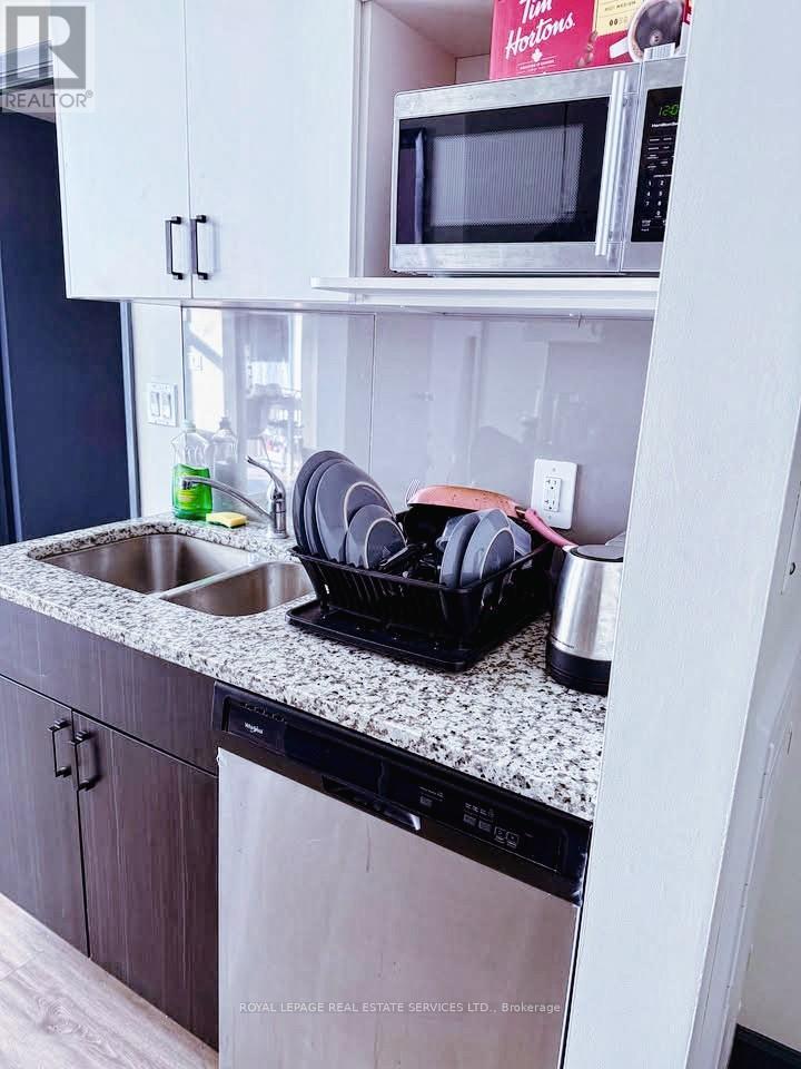 1510 - 239 Albert Street, Waterloo, Ontario  N2L 0K5 - Photo 6 - X12696136