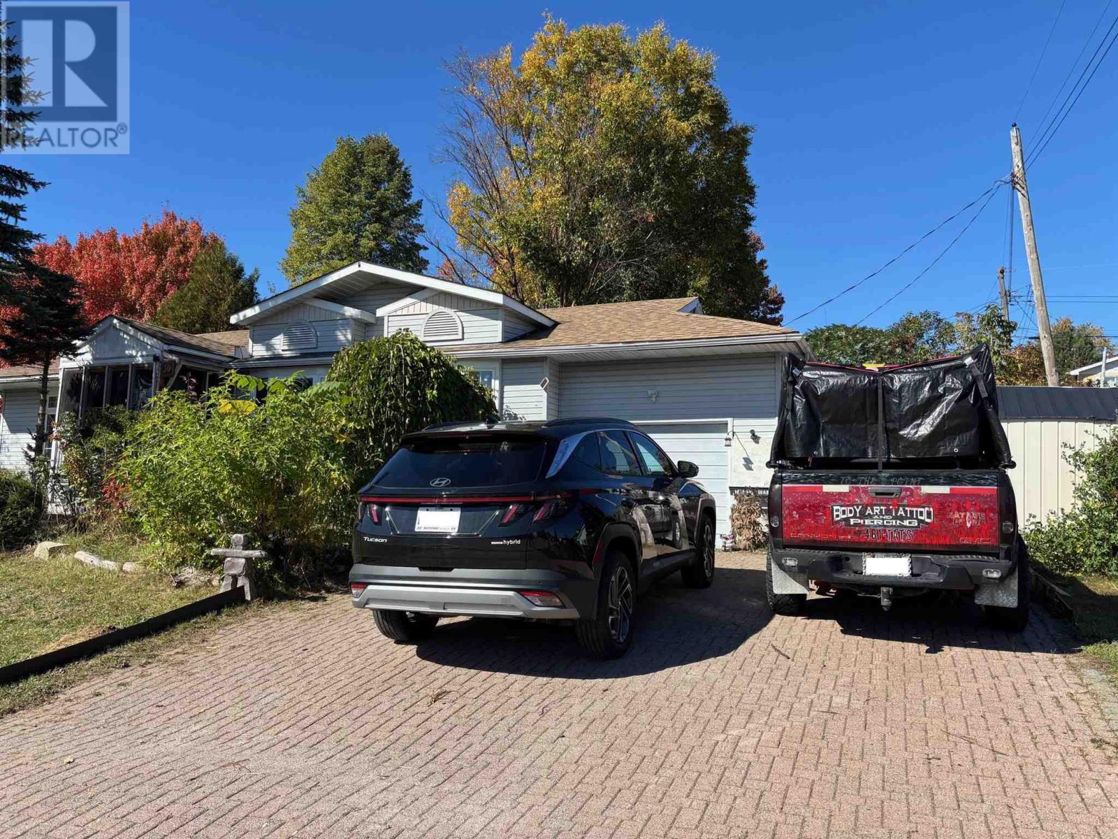 30 Denison Rd, Elliot Lake, Ontario  P5A 1L7 - Photo 4 - SM252909