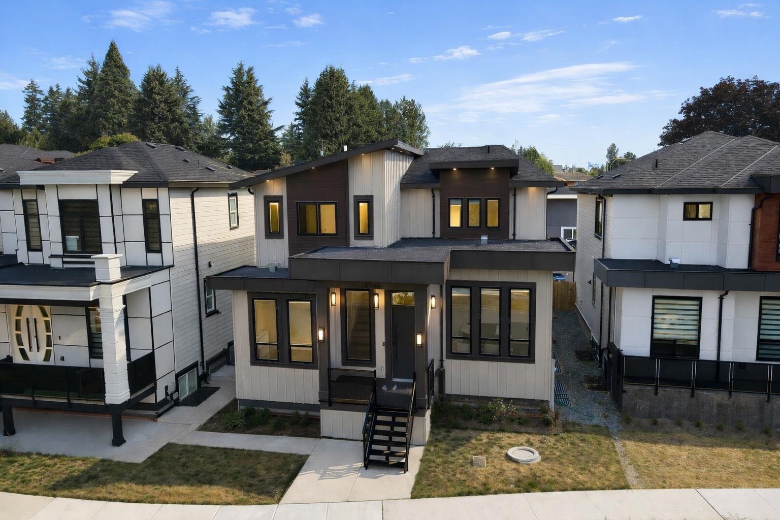 14785 68a Avenue, Surrey, British Columbia  V3S 3C9 - Photo 2 - R3074064