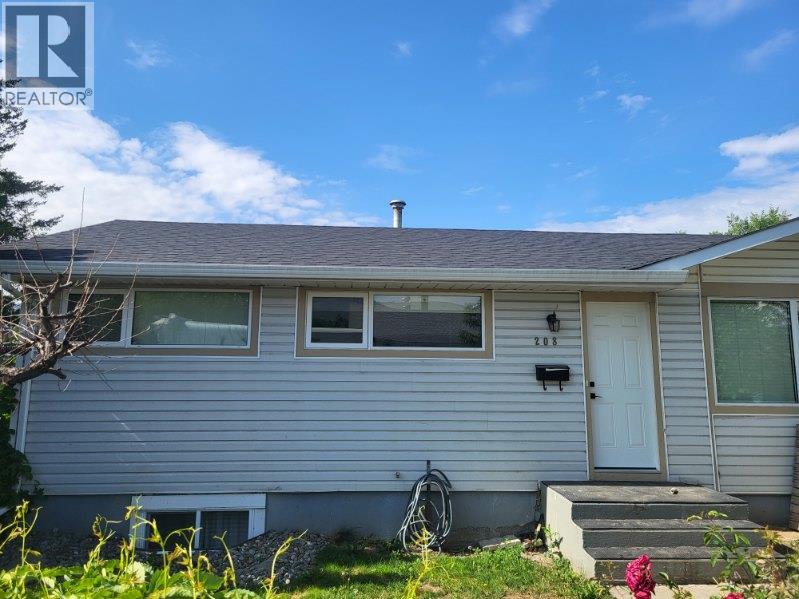 208 Tamarack Avenue, Kamloops, British Columbia V2B 1G7 - Photo 58 - 10372575