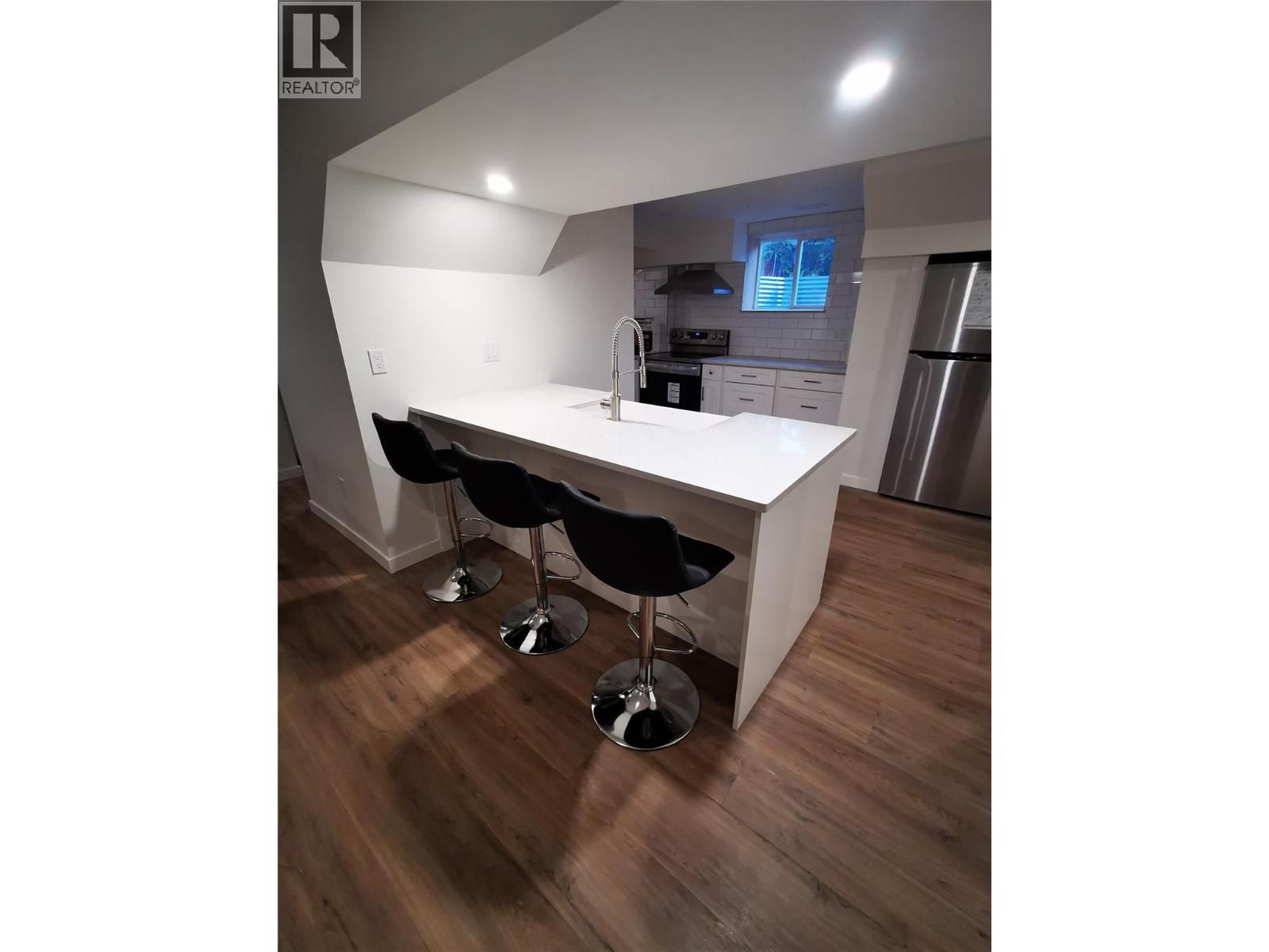 208 Tamarack Avenue, Kamloops, British Columbia V2B 1G7 - Photo 59 - 10372575