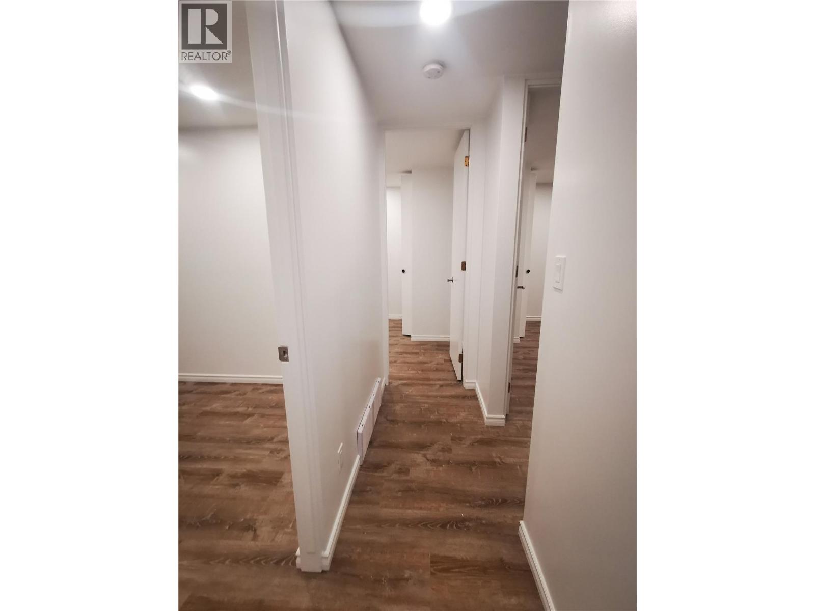 208 Tamarack Avenue, Kamloops, British Columbia V2B 1G7 - Photo 15 - 10372575