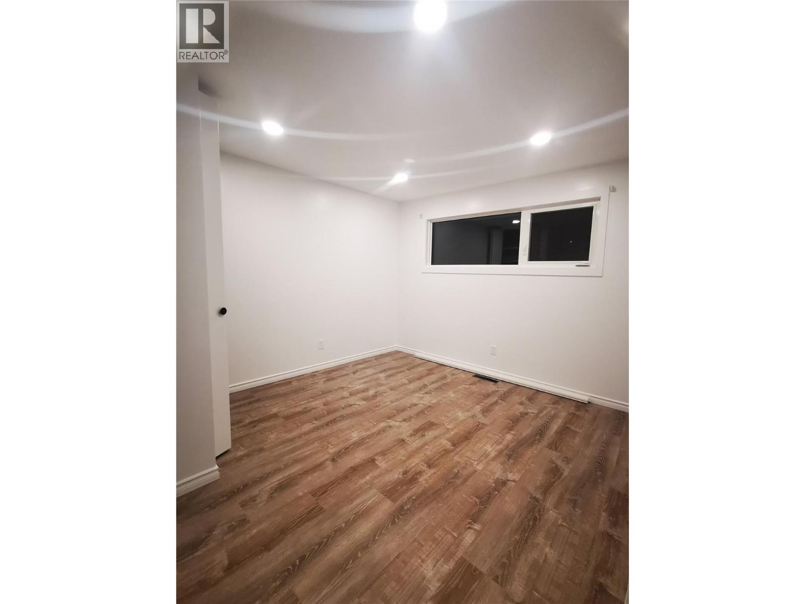 208 Tamarack Avenue, Kamloops, British Columbia V2B 1G7 - Photo 17 - 10372575