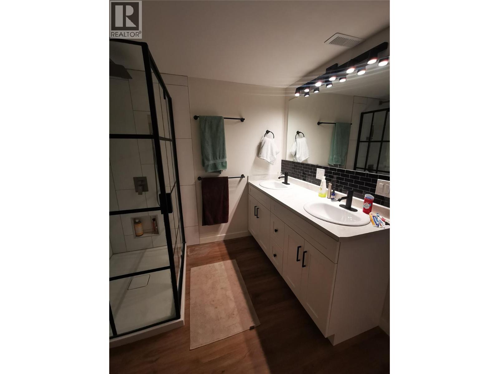 208 Tamarack Avenue, Kamloops, British Columbia V2B 1G7 - Photo 67 - 10372575