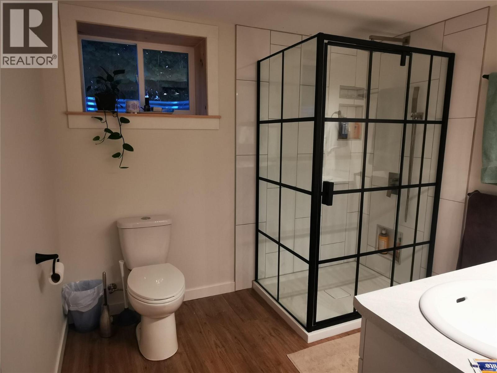 208 Tamarack Avenue, Kamloops, British Columbia V2B 1G7 - Photo 66 - 10372575