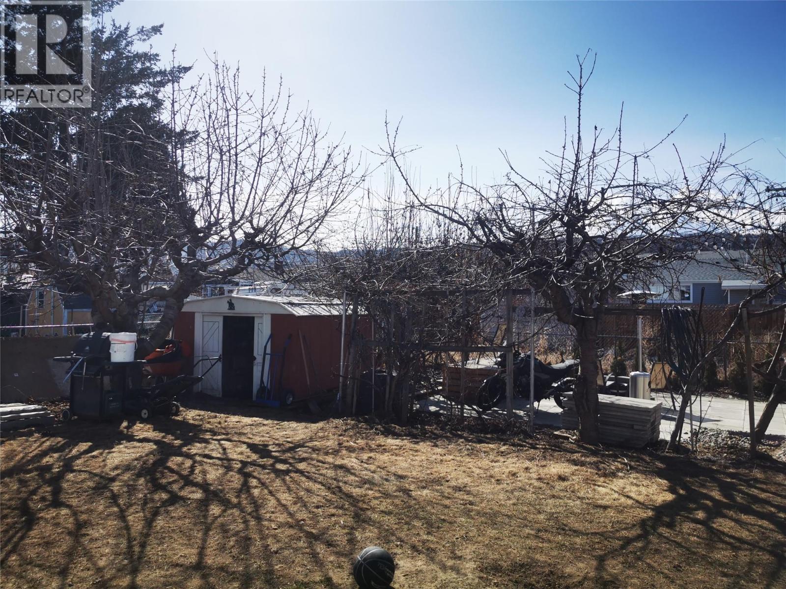 208 Tamarack Avenue, Kamloops, British Columbia V2B 1G7 - Photo 68 - 10372575