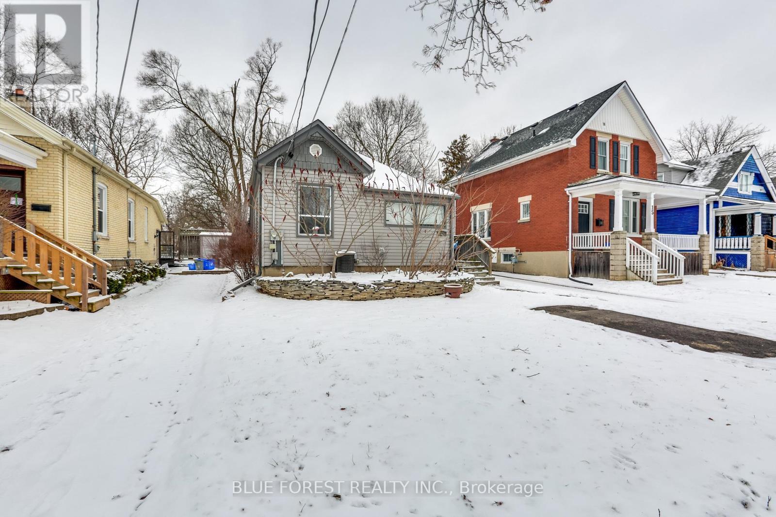 17 Mcdonald Avenue, London North, Ontario  N6G 1A9 - Photo 2 - X12696222