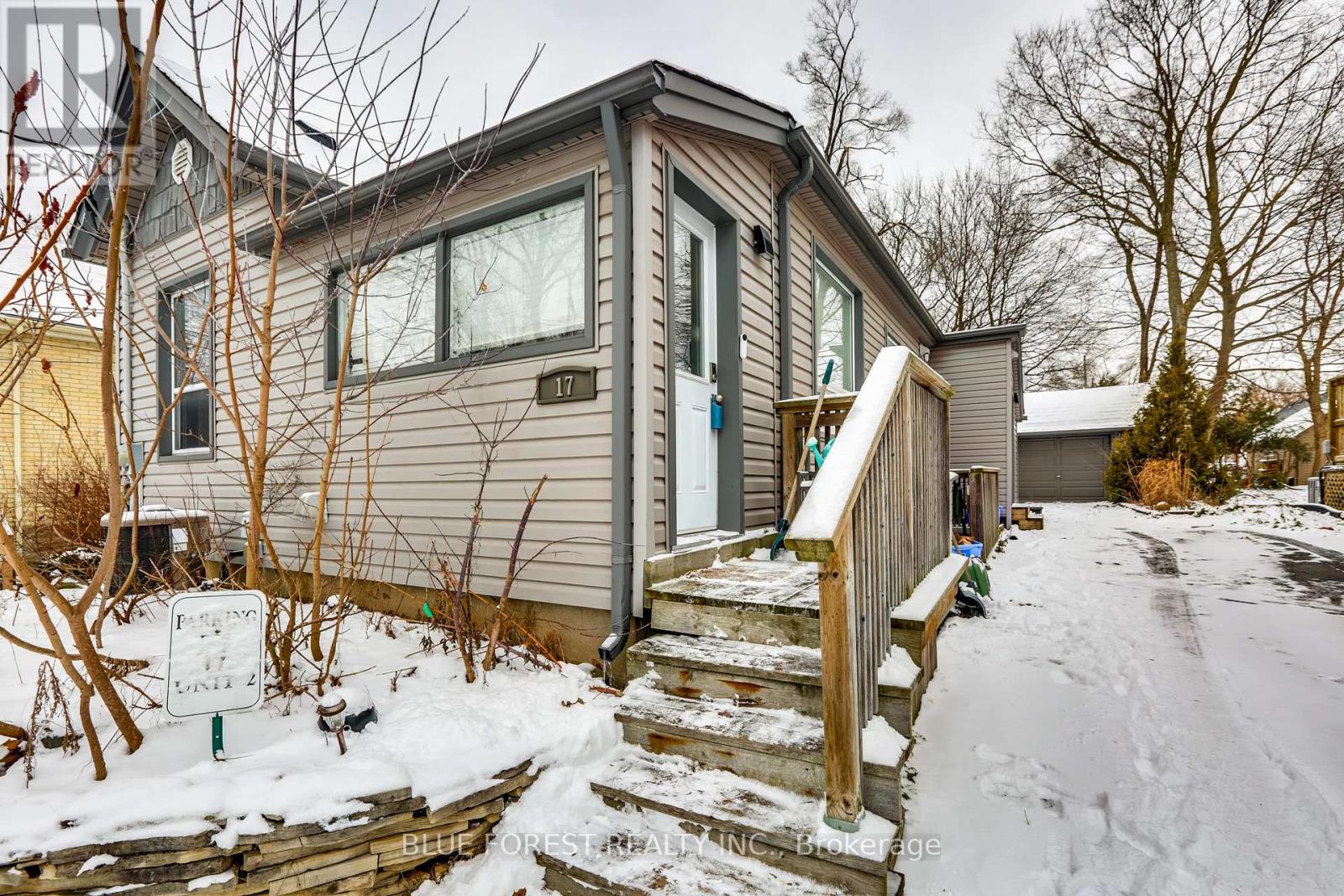17 Mcdonald Avenue, London North, Ontario  N6G 1A9 - Photo 3 - X12696222
