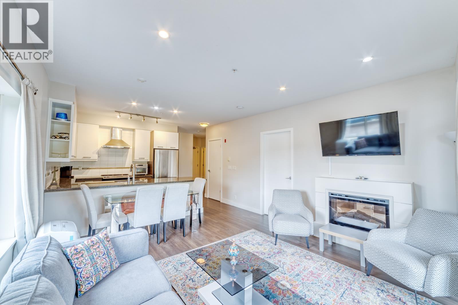 304 1273 Marine Drive, North Vancouver, British Columbia  V7P 1T3 - Photo 9 - R3079480