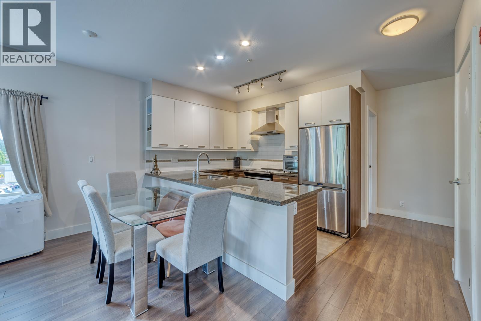 304 1273 Marine Drive, North Vancouver, British Columbia  V7P 1T3 - Photo 6 - R3079480