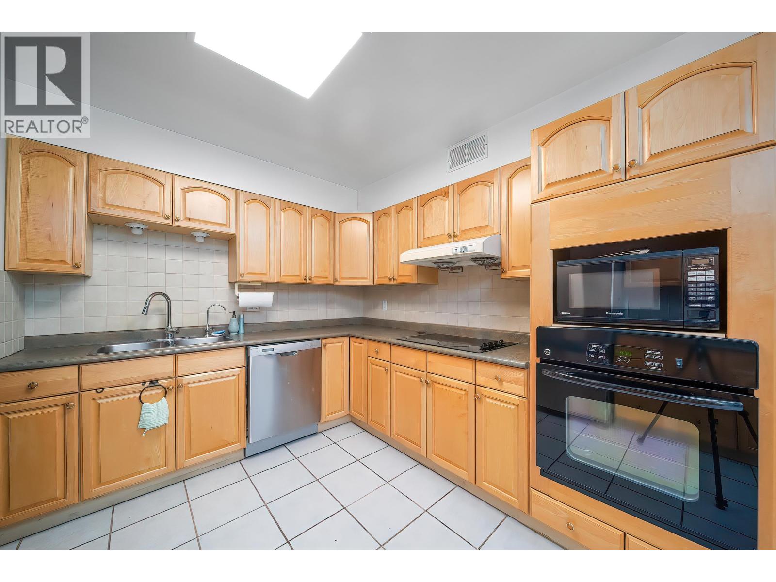 676 W 53rd Avenue, Vancouver, British Columbia  V6P 1K3 - Photo 40 - R3079157