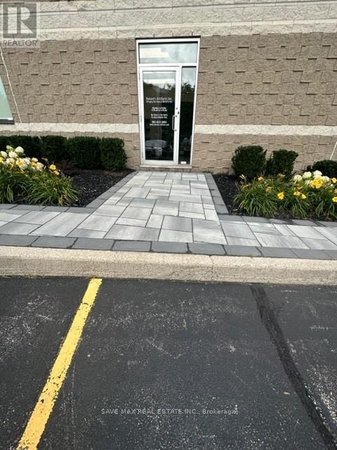 5044 South Service Road, Burlington, Ontario  L7L 5Y7 - Photo 18 - W12695328