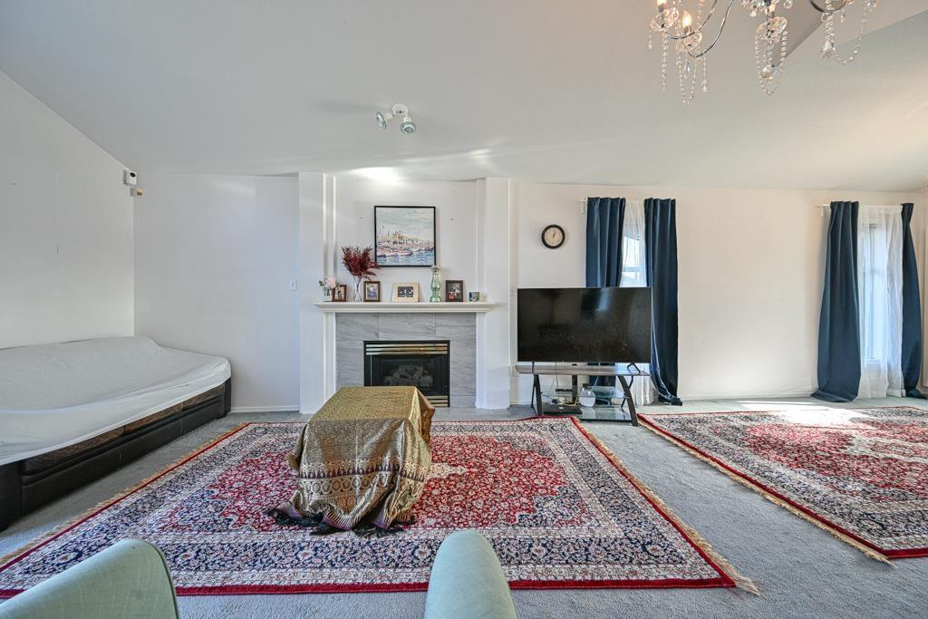 32948 10 Avenue, Mission, British Columbia  V2V 2K3 - Photo 5 - R3076734